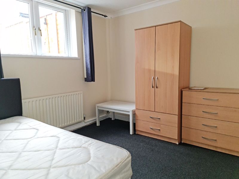 Lynwood Walk Harborne